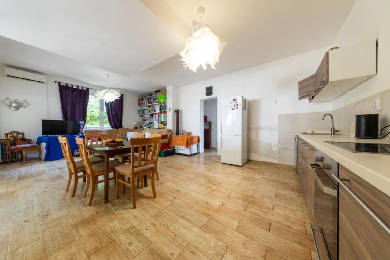 בודווה Apartments Olivija מראה חיצוני תמונה