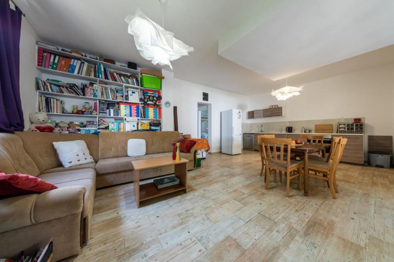 בודווה Apartments Olivija מראה חיצוני תמונה