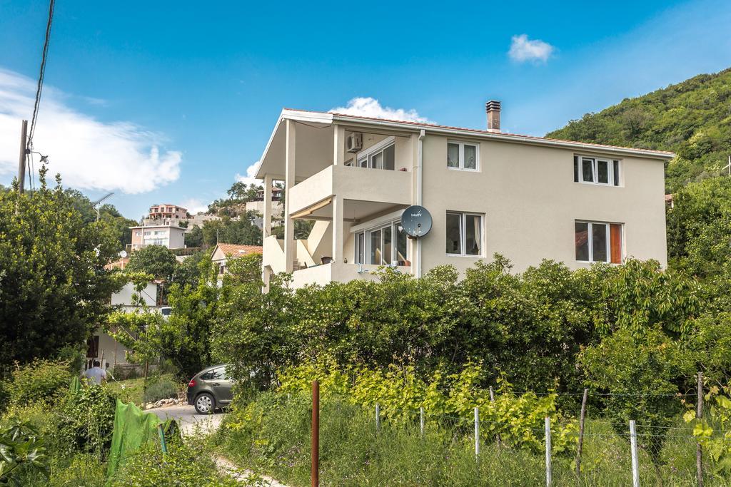 בודווה Apartments Olivija מראה חיצוני תמונה